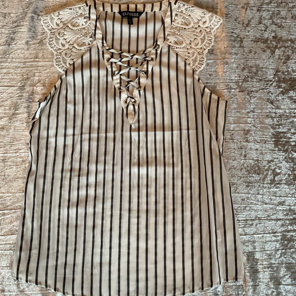 Express M Lace Cap Sleeve in White with Charcoal Grey Stripes